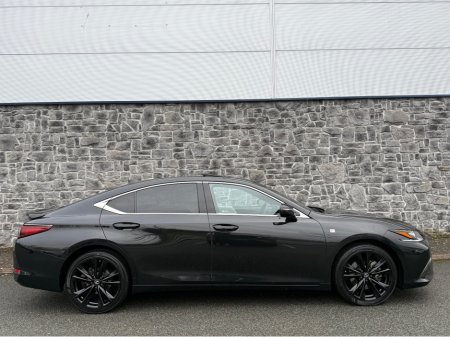 2024 Lexus ES 300 H F SPORT ES 300H 4DR AUTO €48,950 thumbnail