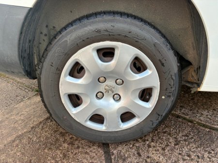 2014 Peugeot Partner 1.6 HDI 850 S L1 90 €3,450 thumbnail