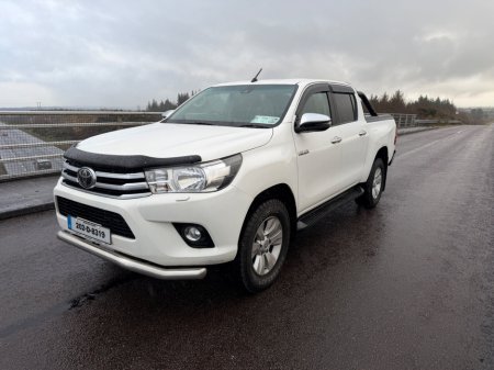 2020 Toyota Hilux - thumbnail 1