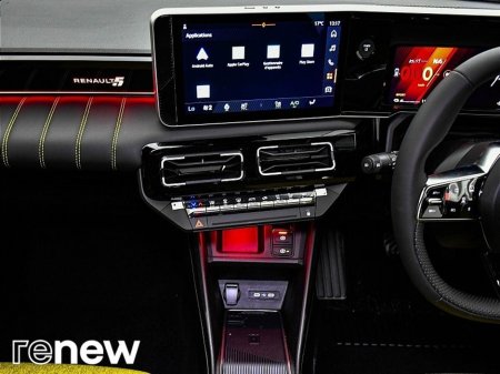 2025 Renault 5 EV40 150hp Iconic €31,900 thumbnail