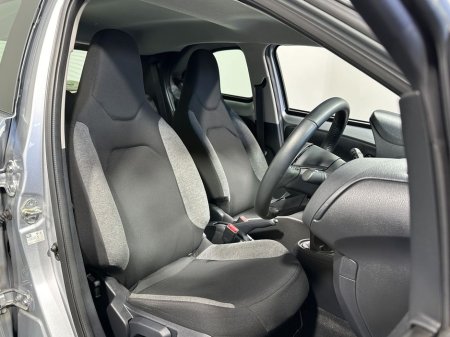 2022 Toyota Aygo X Pulse 1.0 Petrol €14,400 thumbnail