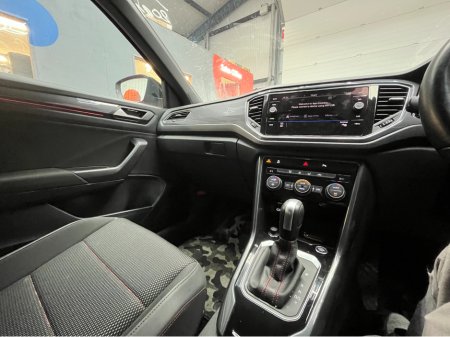 2021 Volkswagen T-Roc - thumbnail 17