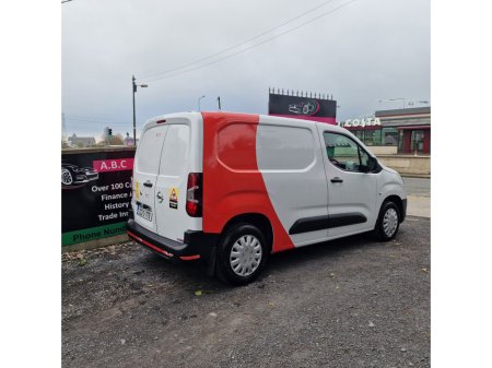 2023 Opel Combo - thumbnail 4