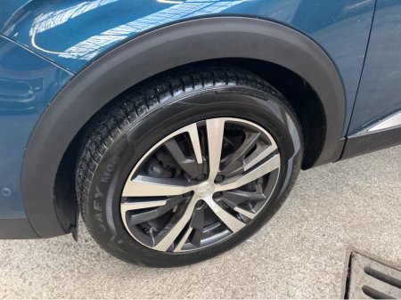 2022 Peugeot 5008 - thumbnail 6