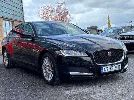 2017 Jaguar XF - thumbnail 4