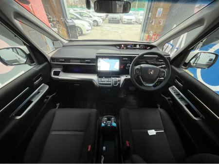 2021 Honda Stepwagon - thumbnail 16