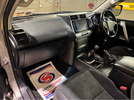 2022 Toyota Landcruiser LANDCRUISER LWB  COMMERCIAL // NO VAT // €44,950 thumbnail