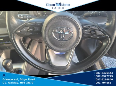 2021 Toyota Yaris HYBRID AUTO 4DR €12,950 thumbnail