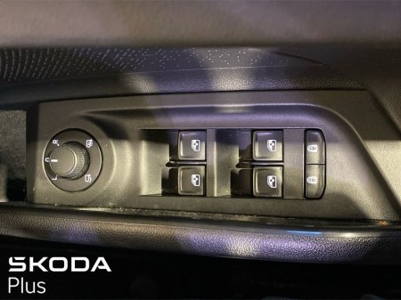 2023 Skoda Enyaq - thumbnail 22