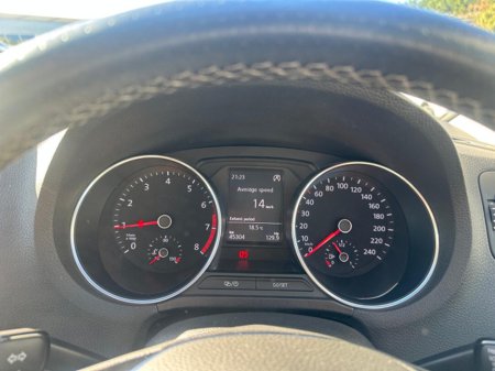 2016 Volkswagen Polo cross 1.2L Petrol Automatic (9966) €12,495 thumbnail