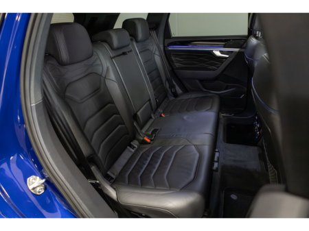2021 Volkswagen Touareg - thumbnail 11