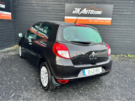 2010 Renault Clio 1.1 16V ROYALE ETHANOL 3DR €3,995 thumbnail