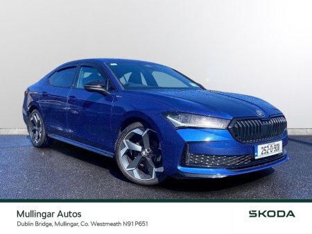 2025 Skoda Superb - thumbnail 1