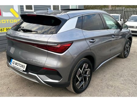 2023 BYD ATTO 3 Design LOW MILEAGE (5917) €28,995 thumbnail