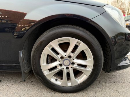 2014 Mercedes-Benz C Class - thumbnail 10