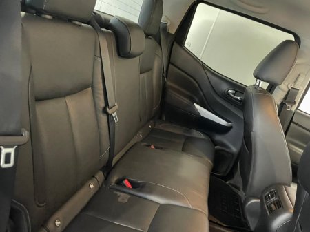 2021 Nissan Navara - thumbnail 4