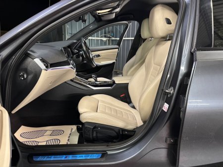 2021 BMW 3 Series - thumbnail 16