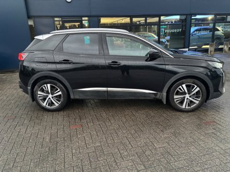 2022 Peugeot 3008 1.5 BlueHDi 130bhp Allure €25,950 thumbnail