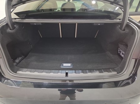 2026 BMW 3 Series 330e M Sport Saloon thumbnail