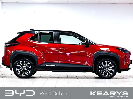 2022 Toyota Yaris Cross - thumbnail 3