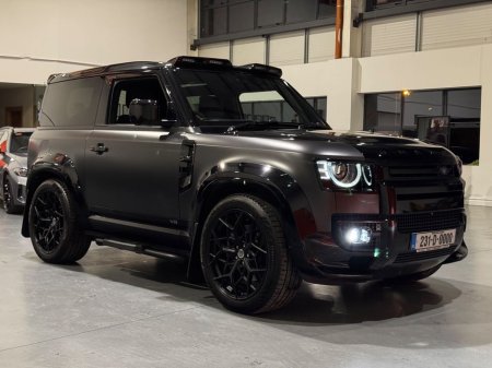 2023 Land Rover Defender - thumbnail 27