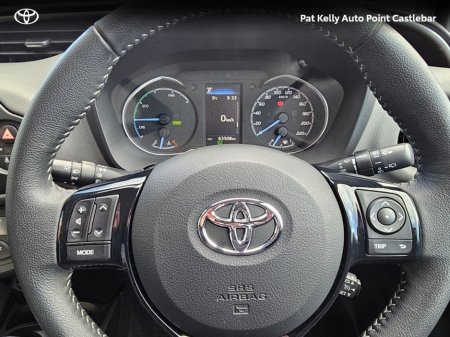 2019 Toyota Yaris - thumbnail 13