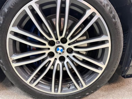 2019 BMW 5 Series - thumbnail 11