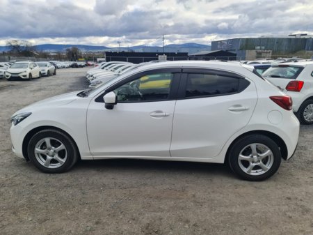 2015 Mazda Demio 1.3L Petrol Automatic (6194) €9,795 thumbnail