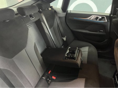 2025 BMW i4 - thumbnail 18