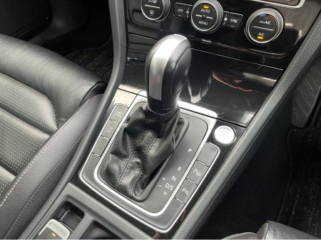 2020 Volkswagen Golf - thumbnail 18