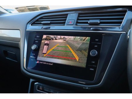 2021 Volkswagen Tiguan - thumbnail 18