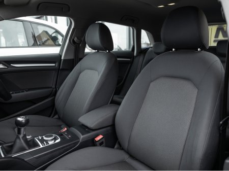 2018 Audi A3 - thumbnail 19