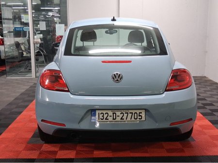 2013 Volkswagen Beetle **LEATHER INTERIOR** €10,495