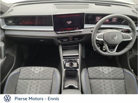 2025 Volkswagen Tayron - view 4