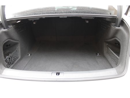 2017 Audi A4 2017 AUDI A4 QUATTRO €25,950 thumbnail