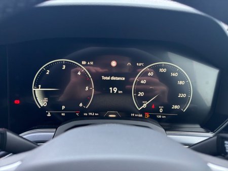 2026 Volkswagen Touareg Touareg R-Line Final Edition 231HP €113,980 thumbnail