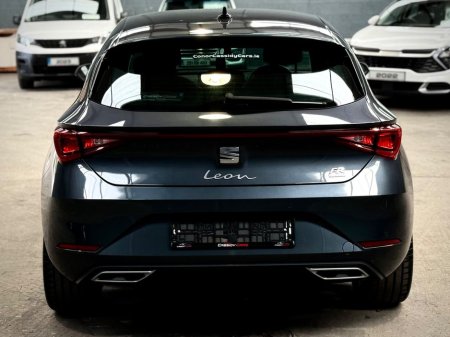 2020 SEAT Leon FR DSG // UPGRADED LIP KIT // PLUG IN HYBRID // 12 MONTH WARRANTY // €19,950 thumbnail