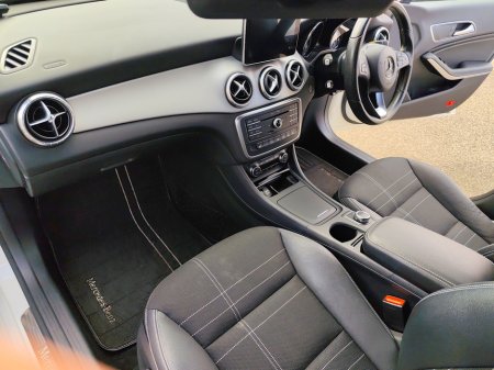 2015 Mercedes-Benz CLA Class - thumbnail 18