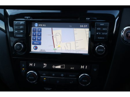 2017 Nissan Qashqai SV PREMIUM  Low Mileage Huge Spec €15,495 thumbnail