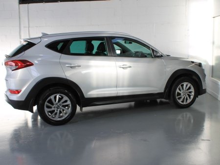 2018 Hyundai Tucson Executive 1.7 5DR €16,499 thumbnail