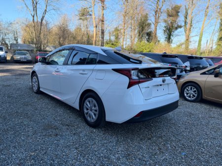 2022 Toyota Prius - thumbnail 4