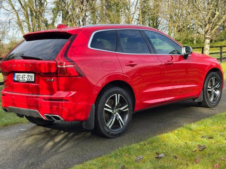 2018 Volvo XC60 - thumbnail 17
