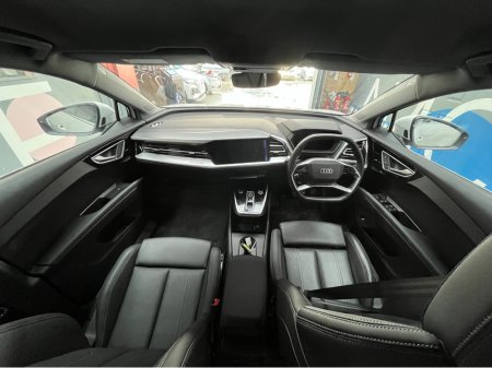 2024 Audi Q4 e-tron €39950! 2024 AUDI Q4 E-TRON SPORTBACK ELECTRIC AUTOMATIC / CRUISE CONTROL / 360° PARKING CAMERA / HEATED SEATS / APPLE CARPLAY / PADDLE SHIFTERS / AMBIENT LIGHTS €39,950 thumbnail