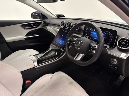 2025 Mercedes-Benz C Class - thumbnail 9