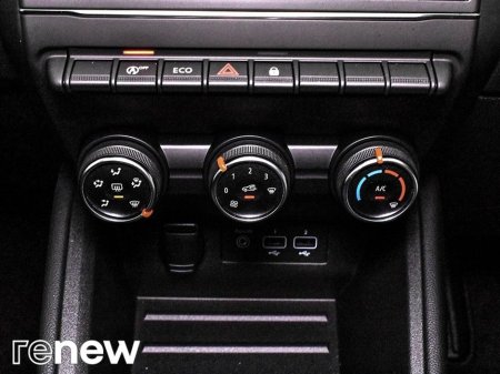 2021 Renault Clio Iconic TCe 100 MY19 thumbnail