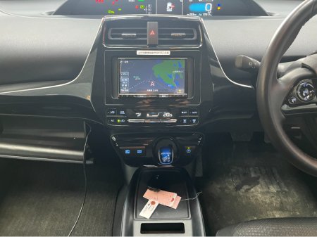 2022 Toyota Prius - thumbnail 18