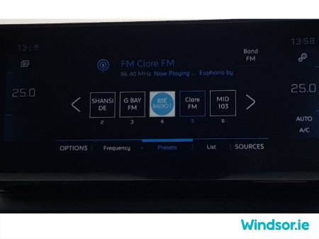 2023 Peugeot 3008 - thumbnail 21