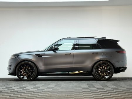 2026 Land Rover Range Rover Sport - view 4