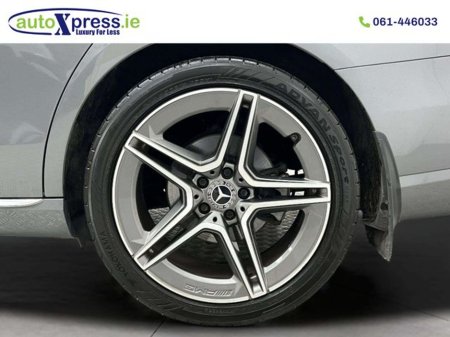 2019 Mercedes-Benz E Class - thumbnail 19