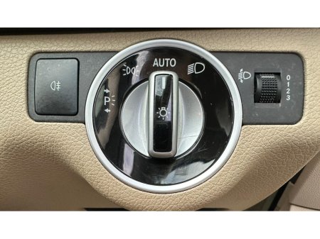 2013 Mercedes-Benz C Class C200 CDI ELEGANCE BLUE EF AUTO SERVICE HISTORY €7,900 thumbnail